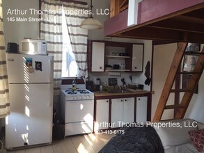 145 Main St-Unit -Unit 5 in Newmarket, NH - Building Photo - Building Photo