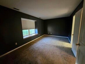 235 Spring Forest Ct in Fort Wayne, IN - Building Photo - Building Photo