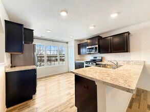 2385 Upland Rd in Pingree Grove, IL - Building Photo - Building Photo