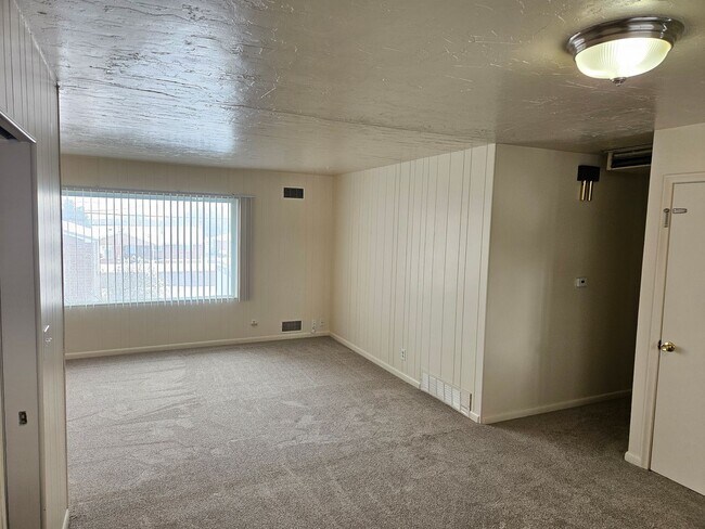 5520 Kathleen Ave in Salt Lake City, UT - Building Photo - Building Photo