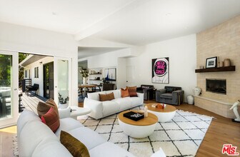 3375 Coldwater Canyon Ave in Los Angeles, CA - Building Photo - Building Photo