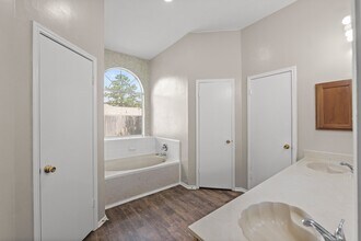 3651 Woodlace Dr in Humble, TX - Building Photo - Building Photo