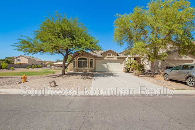 property at 4010 E Mine Shaft Rd