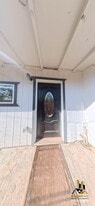 2389 Empress St in Sacramento, CA - Building Photo