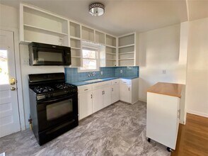 7111 Grover Ave in Austin, TX - Building Photo - Building Photo