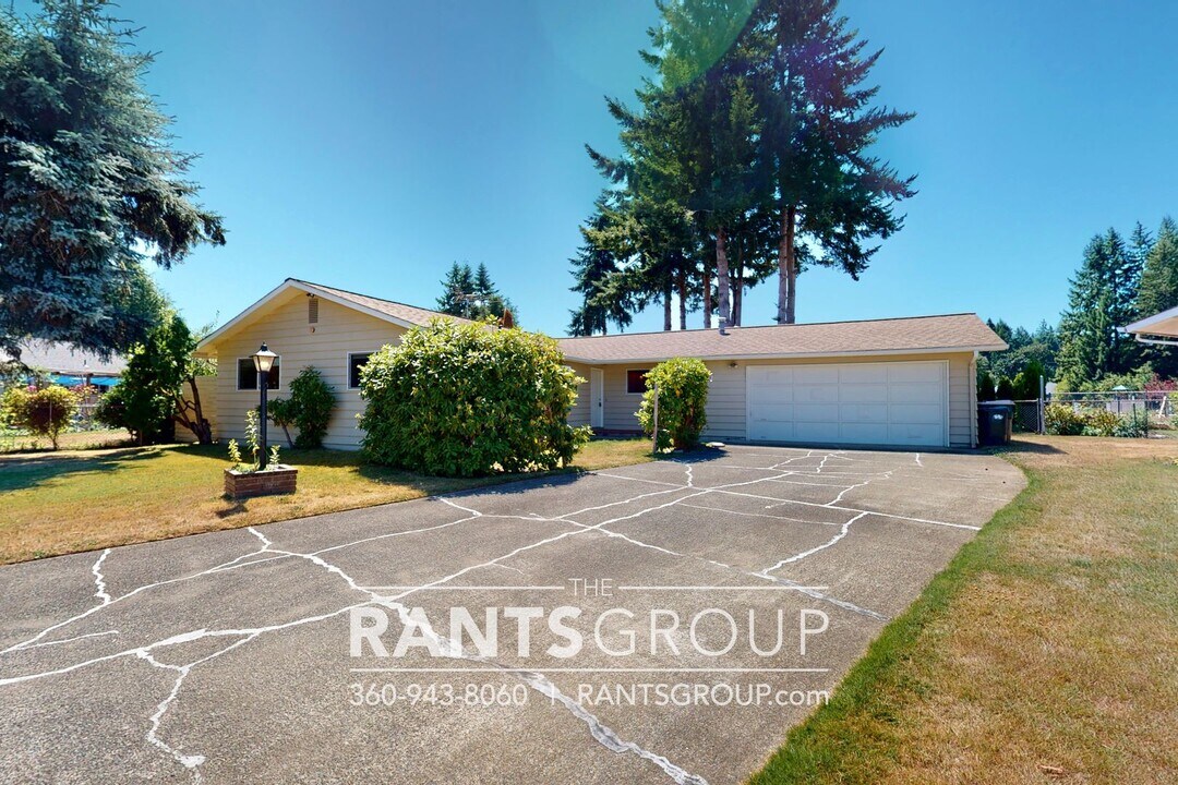 4227 Tarawa Pl NE in Lacey, WA - Building Photo