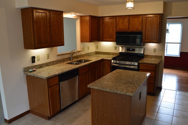 7719 Blackburn ct in Reynoldsburg, OH - Building Photo - Building Photo