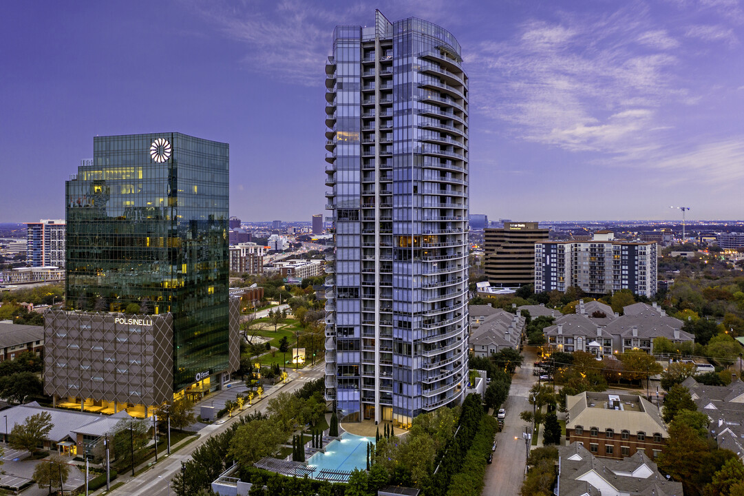 Azure in Dallas, TX - Foto de edificio