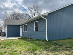 5 S Barbie St in Emporia, KS - Building Photo - Building Photo