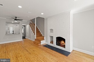 911 Oronoco St in Alexandria, VA - Building Photo - Building Photo