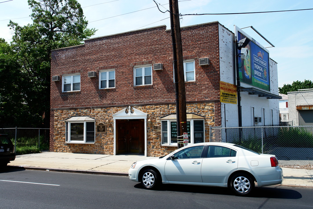 16020 79th Ave in Fresh Meadows, NY - Building Photo