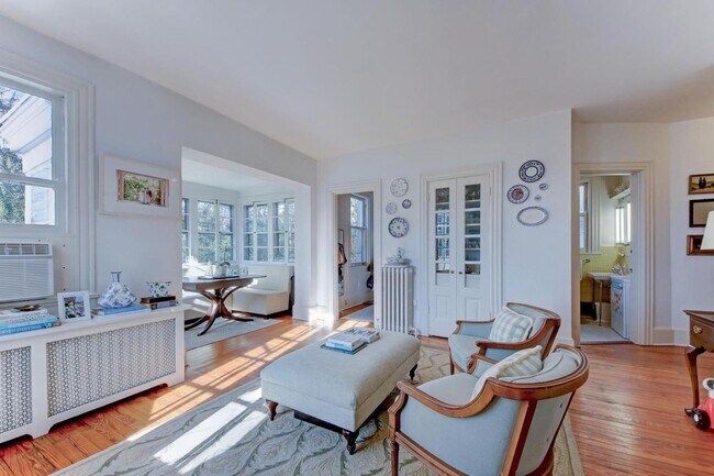 1622 1/2 29th St NW in Washington, DC - Building Photo - Building Photo