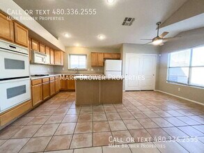 9446 E Olla Ave in Mesa, AZ - Building Photo - Building Photo
