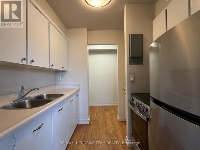 158 Fitch St in Welland, ON - Building Photo - Building Photo