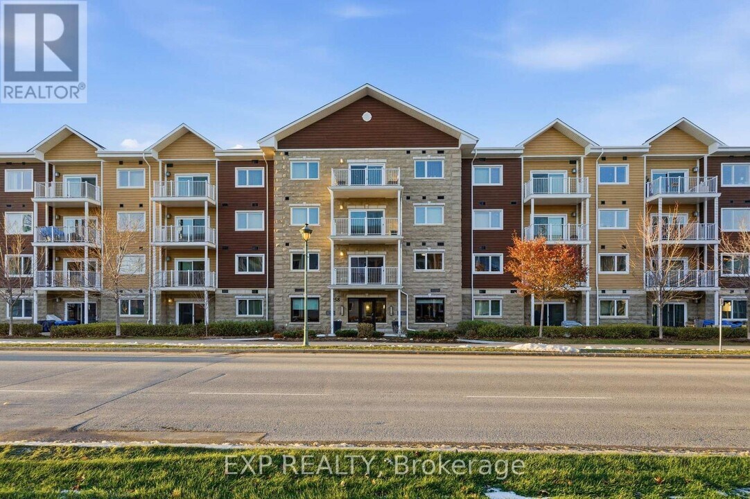 258 Coleman St in Carleton Place, ON - Building Photo