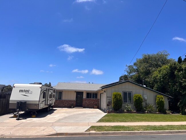 property at 2622 Sprig Pl