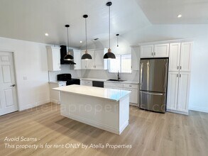 920 Ross Way in Hanford, CA - Building Photo - Building Photo