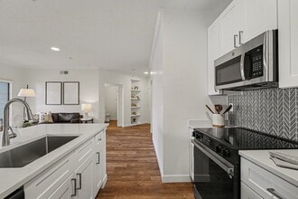 Fairways at Raccoon Creek in Littleton, CO - Building Photo - Building Photo