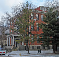 La Salette Garden Apartments in Covington, KY - Foto de edificio - Building Photo