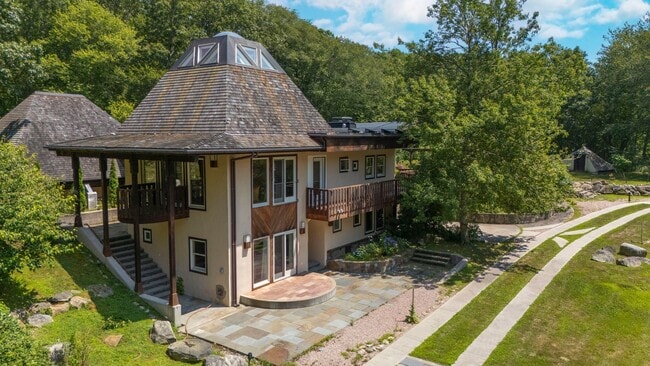 property at 160C Ross Hill Rd