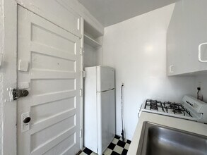 3308 W Schubert Ave in Chicago, IL - Building Photo - Building Photo