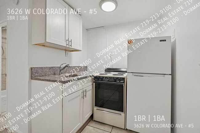 3626 W Colorado Ave in Colorado Springs, CO - Foto de edificio - Building Photo