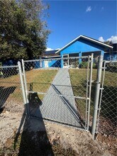 291 16th St NE in Naples, FL - Building Photo - Building Photo