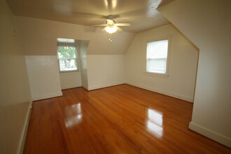 1408 W Chapel Hill St in Durham, NC - Foto de edificio - Building Photo