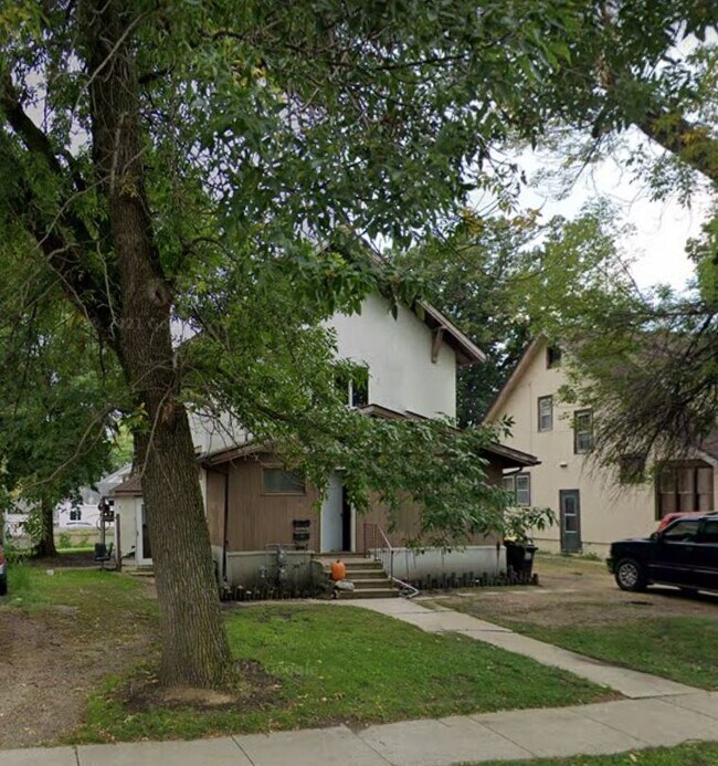 506 E Blue Earth Ave Apartments and Nearby Fairmont Apartments For Rent