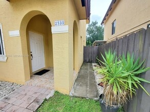 2531 NE 41st Terrace in Homestead, FL - Building Photo - Building Photo
