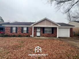 6345 Martinwood Dr in Millington, TN - Building Photo