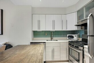 120 Sherman Ave in Jersey City, NJ - Building Photo - Building Photo