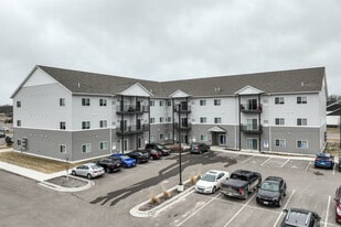Ohana Apartments in Mankato, MN - Building Photo