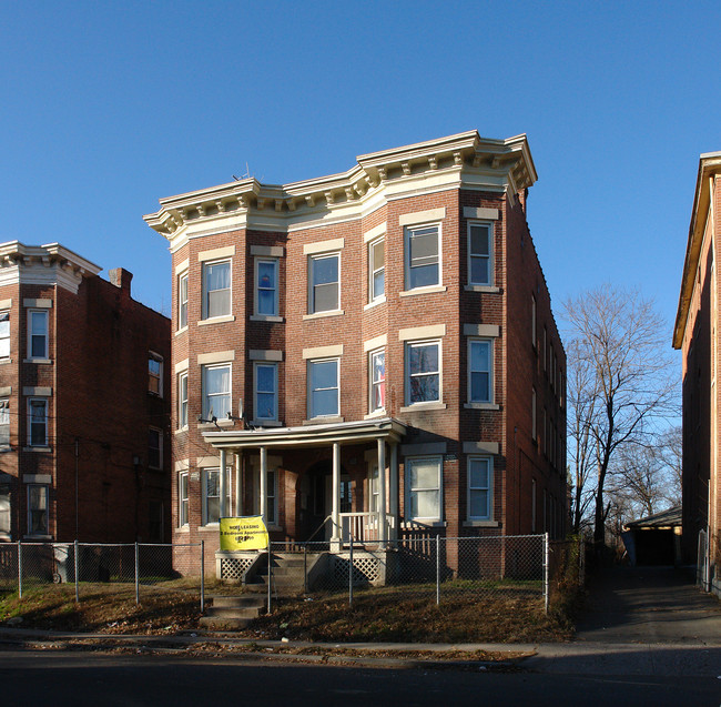 76 Hamilton St in Hartford, CT - Building Photo - Building Photo