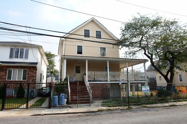 340 Beach 86th St in Rockaway Beach, NY - Building Photo - Building Photo