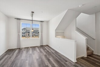 2014 Yellowstone Blvd in Mundelein, IL - Building Photo - Building Photo