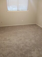 6909 Chasewood Dr in Missouri City, TX - Foto de edificio - Building Photo