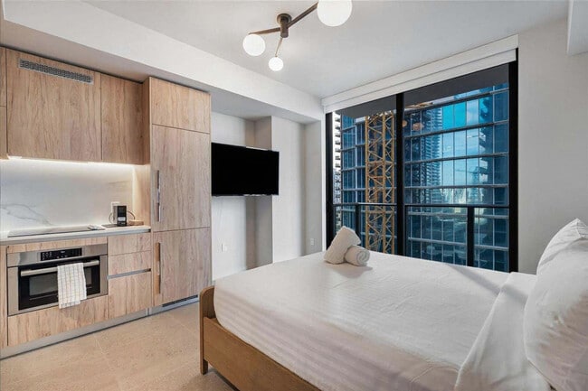 property at 601 N Miami Ave