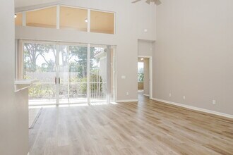 192 Braemar Ave in Venice, FL - Foto de edificio - Building Photo