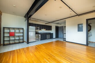 325 Myrtle Ave in Bridgeport, CT - Building Photo - Building Photo