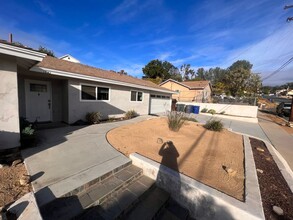 1691 Pepper Dr in El Cajon, CA - Building Photo - Building Photo