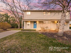 3203 Woodland Ave in Royal Oak, MI - Building Photo