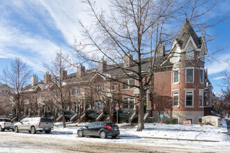 The Manor Homes at Cherry Creek in Denver, CO - Building Photo - Building Photo