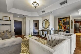 5909 Luther Ln in Dallas, TX - Building Photo - Building Photo