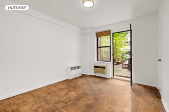 211 E 18th St in New York, NY - Building Photo - Building Photo