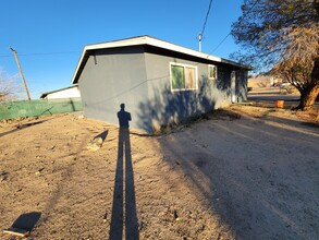 38081 Fairway Ave in Yermo, CA - Building Photo - Building Photo