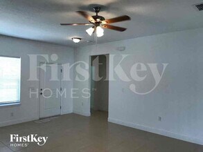418 Churchill Ct in Poinciana, FL - Building Photo - Building Photo