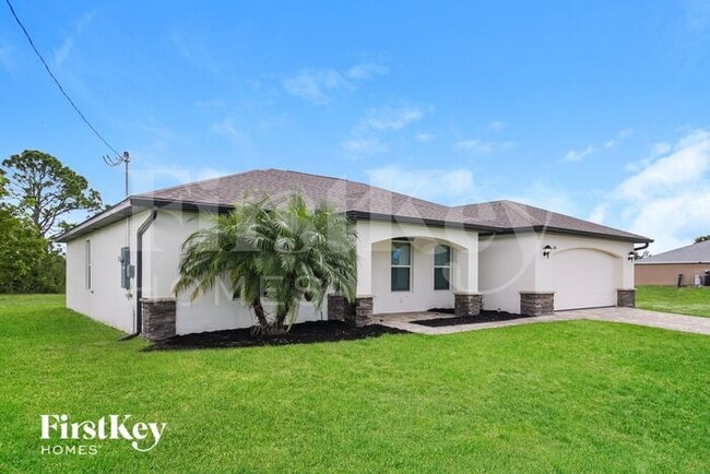 1811 NW 22nd Ave in Cape Coral, FL - Building Photo - Building Photo