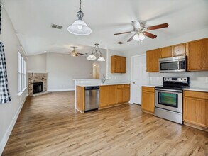 252 Pine Crest Dr in Justin, TX - Building Photo - Building Photo