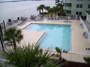 6500 Bridge Water Way in Panama City Beach, FL - Building Photo - Building Photo